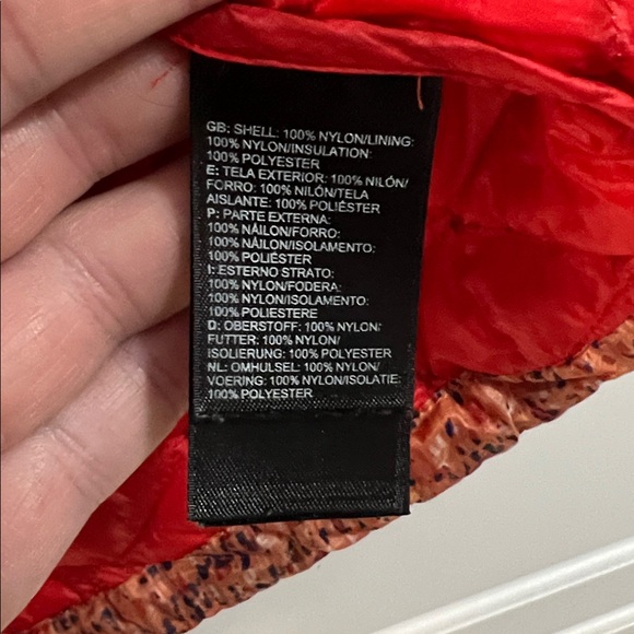 The North Face Women’s M Thermoball Vest - Picture 3 of 5